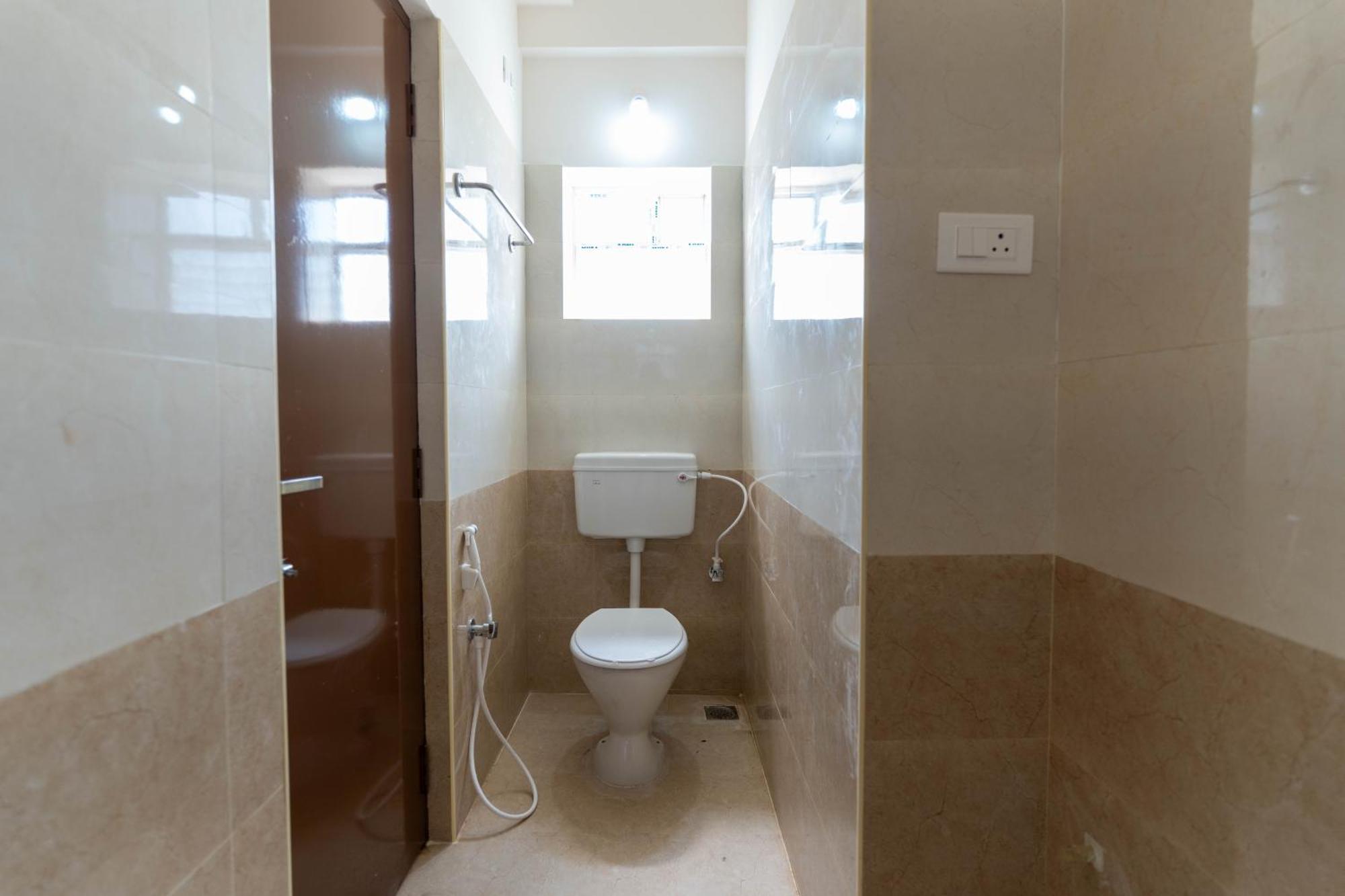 Aishwaryam Service Apartment Ченнаи Экстерьер фото