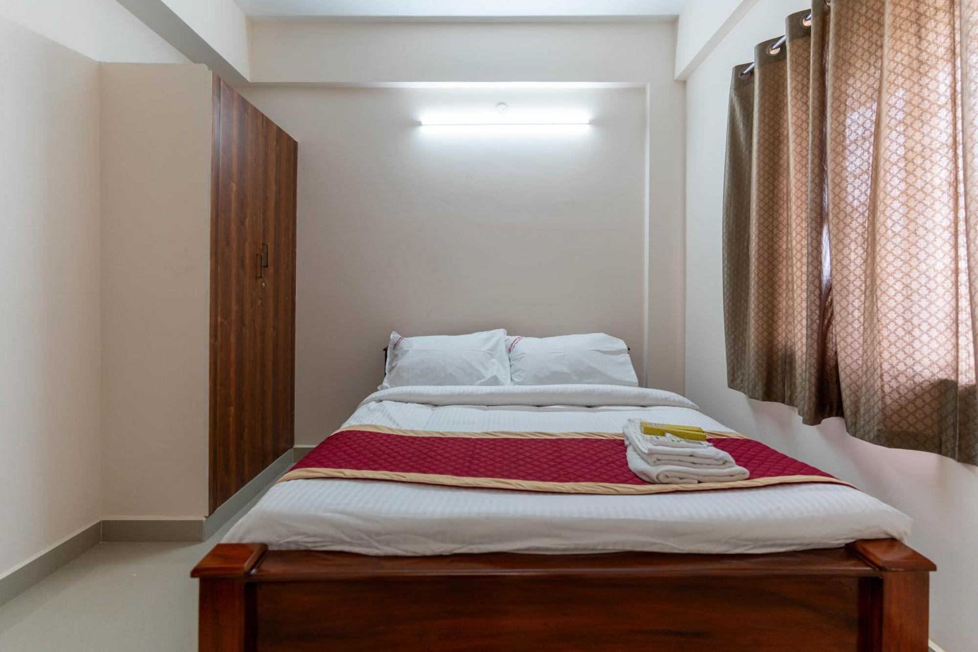 Aishwaryam Service Apartment Ченнаи Экстерьер фото