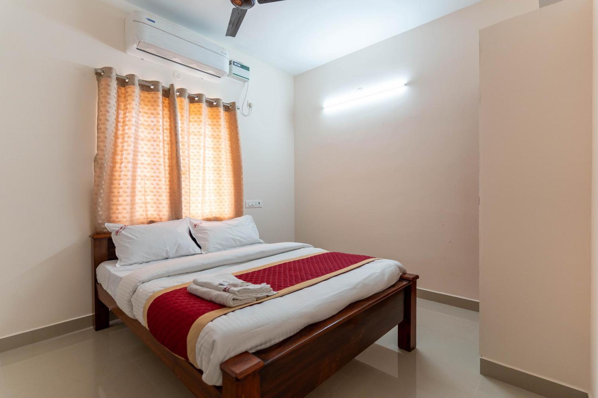 Aishwaryam Service Apartment Ченнаи Экстерьер фото