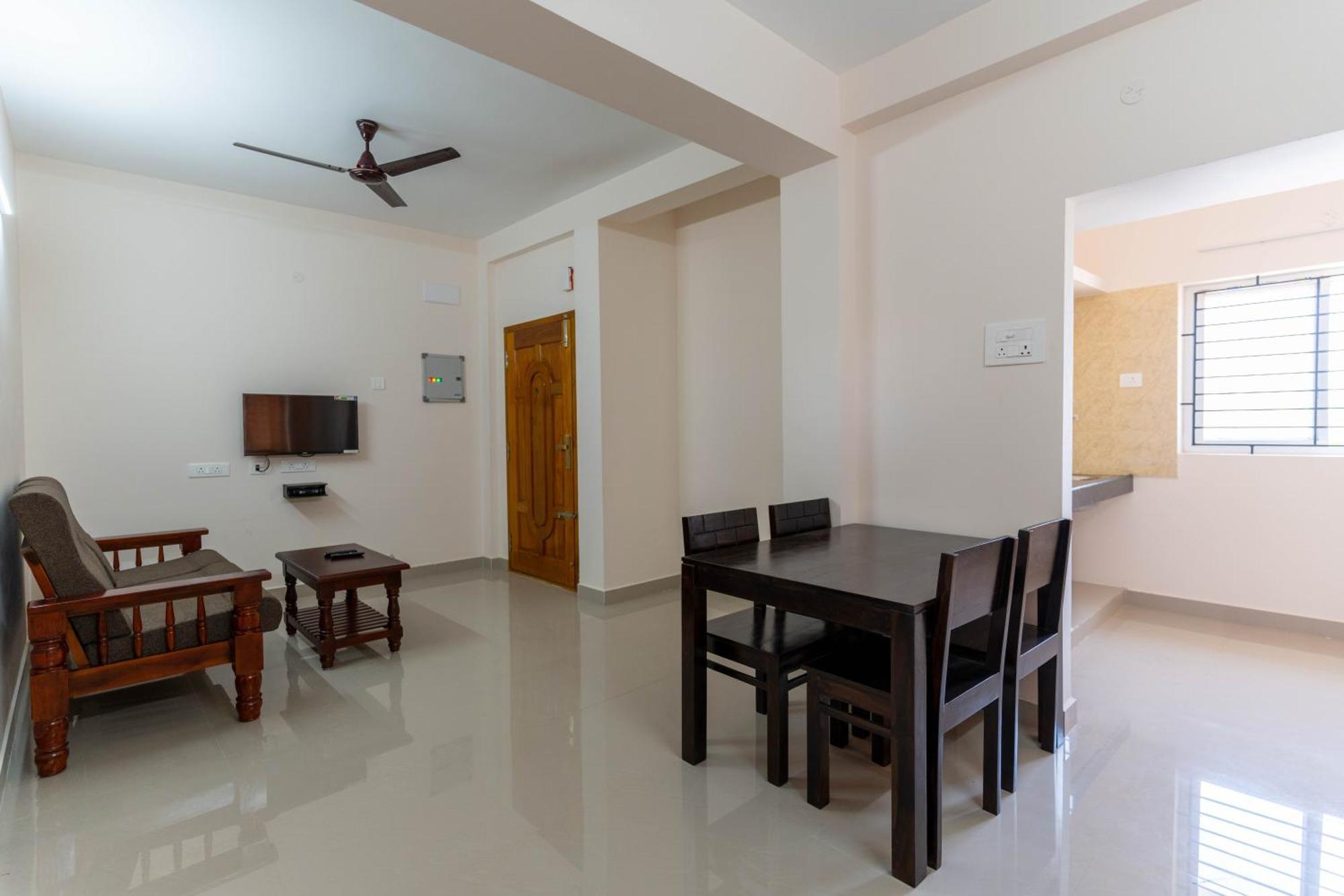 Aishwaryam Service Apartment Ченнаи Экстерьер фото