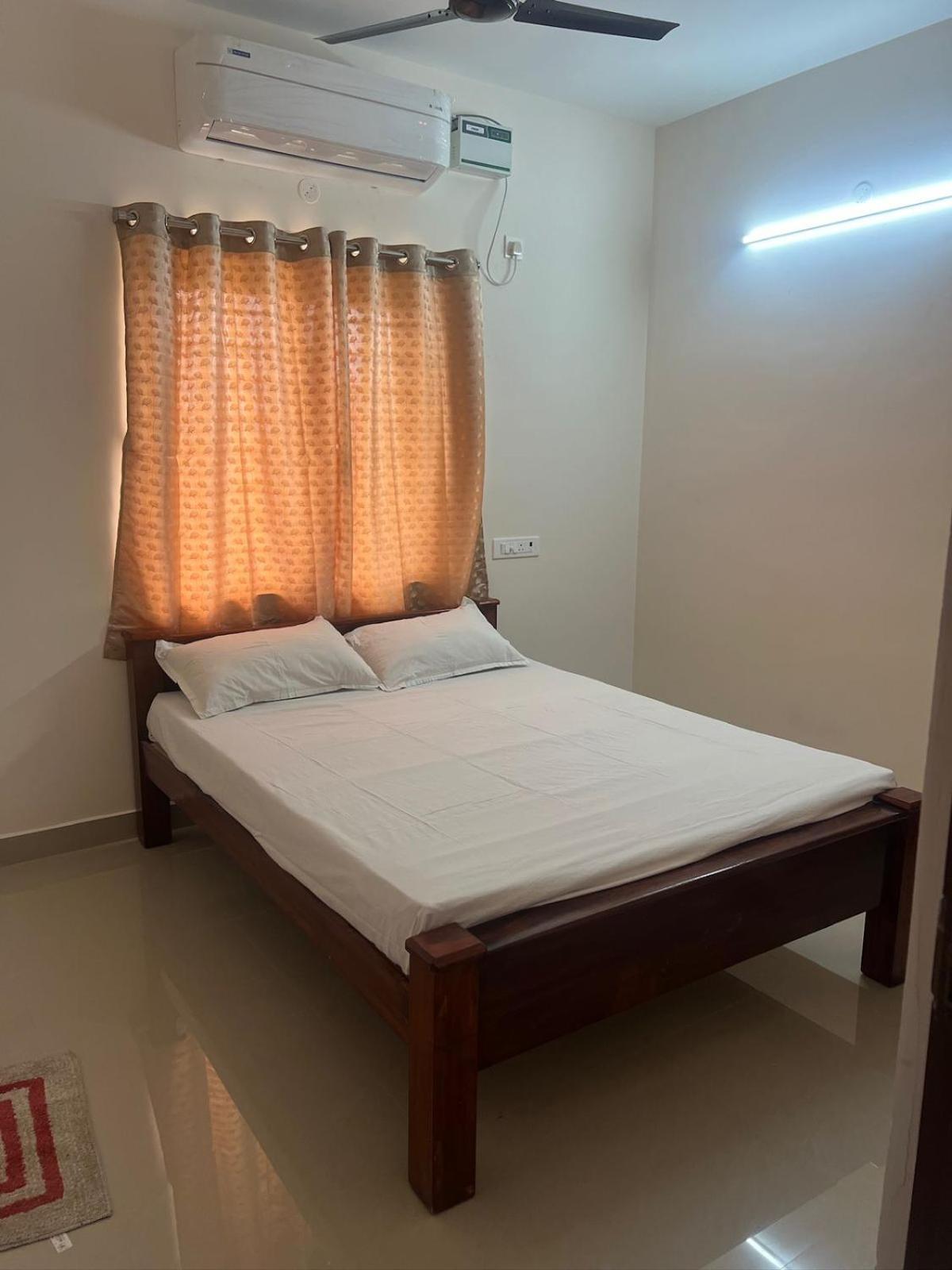 Aishwaryam Service Apartment Ченнаи Экстерьер фото